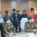 राजनांदगांव में ‘निजात’ की बड़ी स्ट्राइक: बायपास की बंद गुमटी में चल रहा था नशे का अड्डा, 7 तस्कर गिरफ्तार; भारी मात्रा में नशीली टेबलेट्स जब्त…NV News